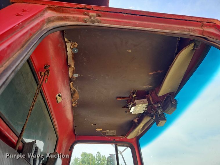 image for item EO7357 1974 Ford L9000 dump truck