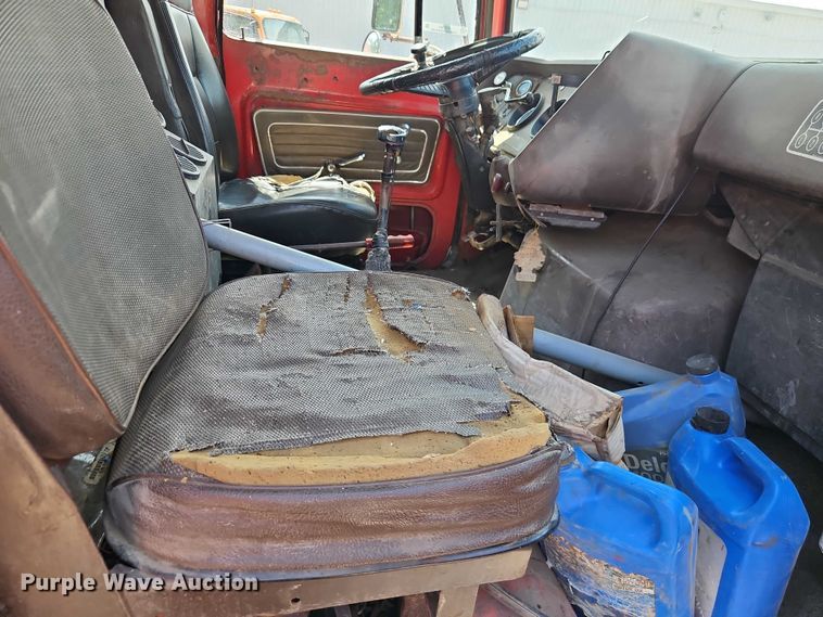 image for item EO7357 1974 Ford L9000 dump truck