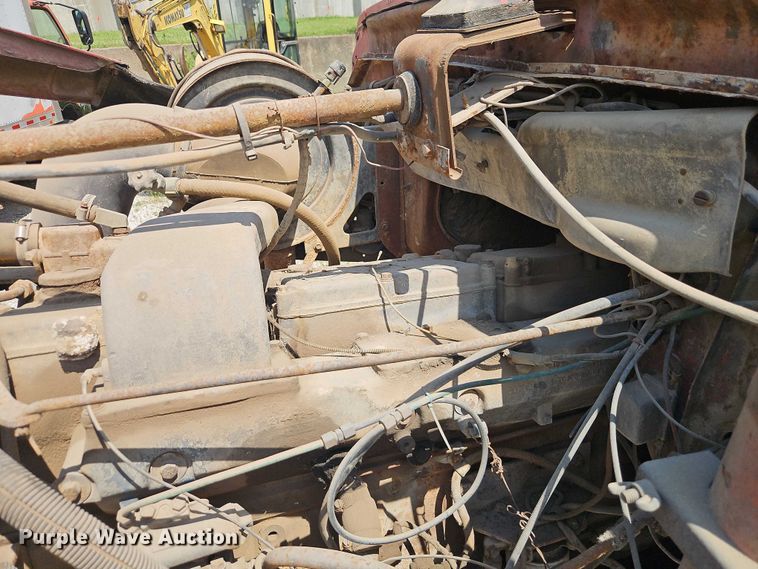 image for item EO7357 1974 Ford L9000 dump truck