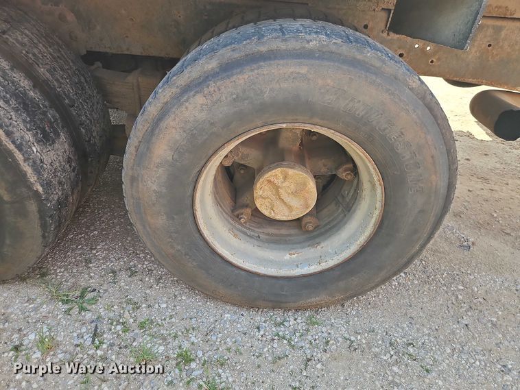 image for item EO7357 1974 Ford L9000 dump truck