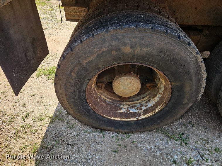 image for item EO7357 1974 Ford L9000 dump truck