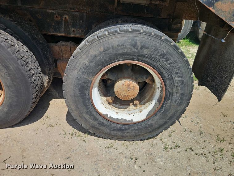 image for item EO7357 1974 Ford L9000 dump truck