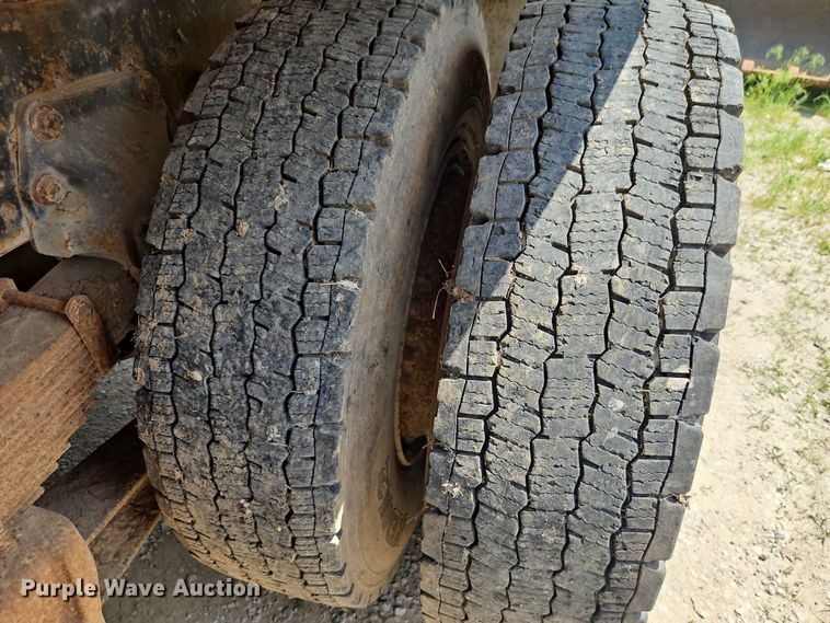 image for item EO7357 1974 Ford L9000 dump truck