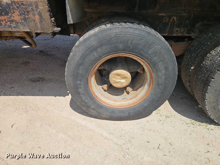 image for item EO7357 1974 Ford L9000 dump truck