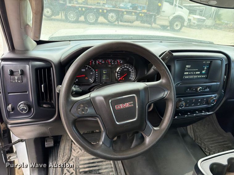 image for item EO8726 2017 GMC Sierra 3500HD flatbed pickup truck
