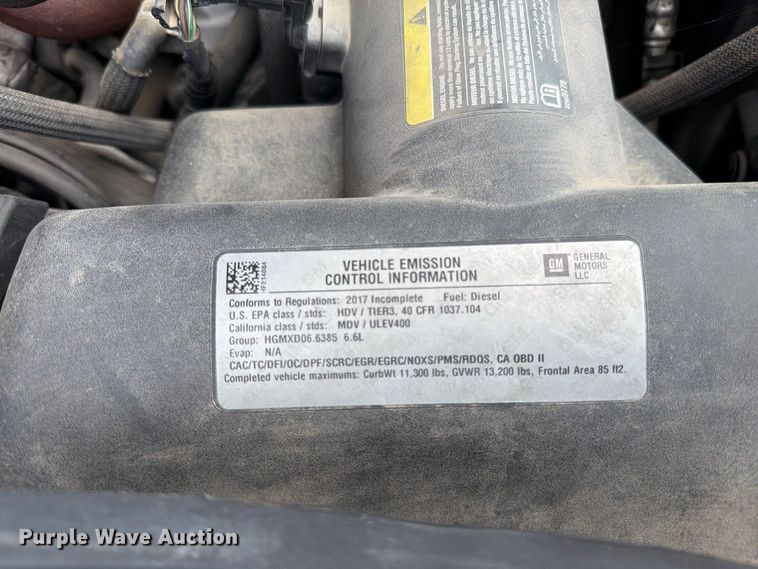 image for item EO8726 2017 GMC Sierra 3500HD flatbed pickup truck