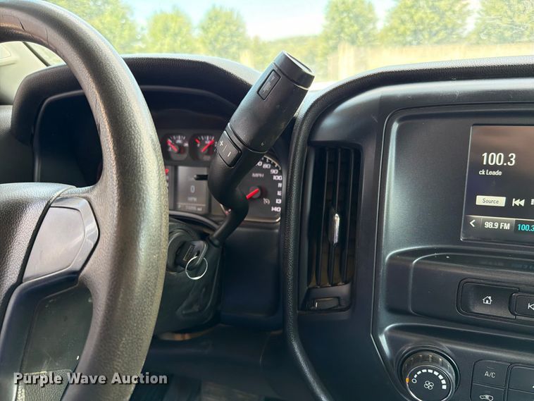 image for item EO8727 2017 GMC Sierra 3500HD flatbed pickup truck