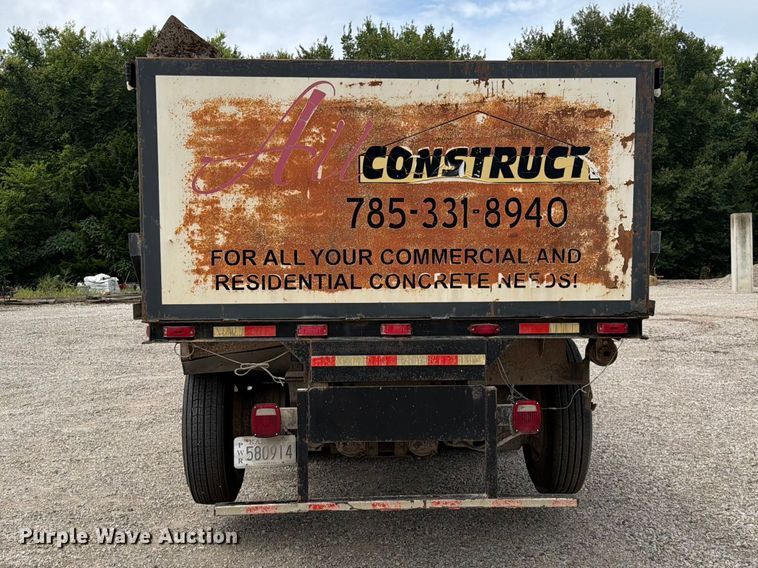 image for item EO8731 2004 Sterling L9500 crane truck