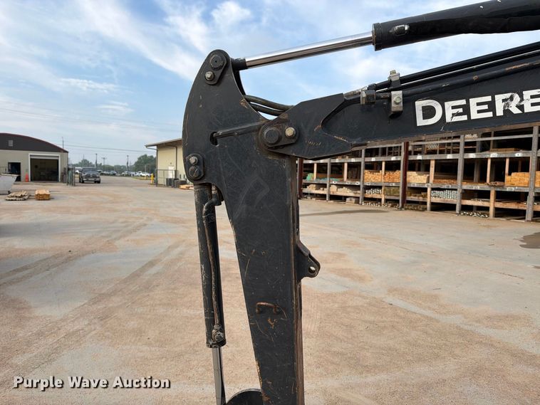 image for item EP7531 2017 John Deere 26G Mini excavator