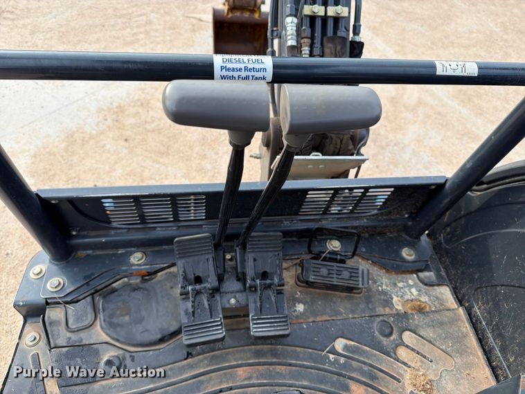 image for item EP7531 2017 John Deere 26G Mini excavator