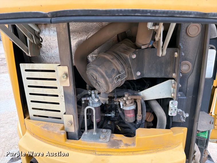 image for item EP7531 2017 John Deere 26G Mini excavator
