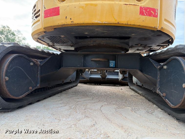 image for item EP7531 2017 John Deere 26G Mini excavator