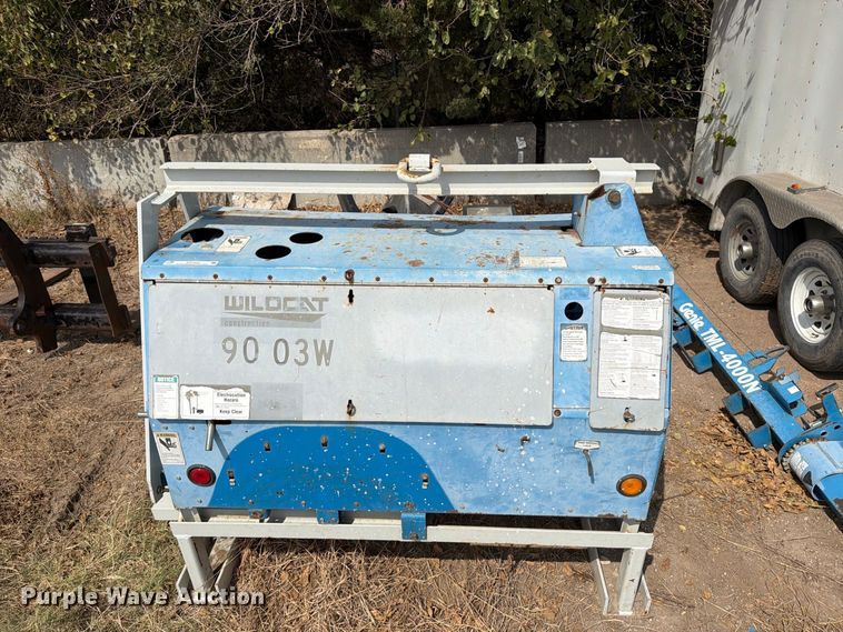 image for item EP7542 2006 Genie TML-4000N light plant