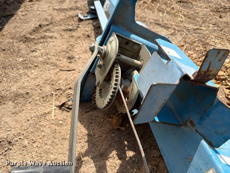 image for item EP7542 2006 Genie TML-4000N light plant