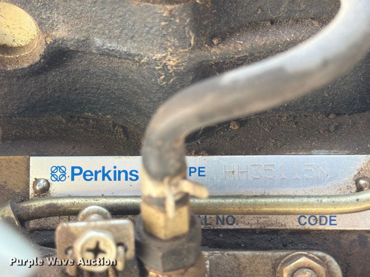 image for item EP7542 2006 Genie TML-4000N light plant