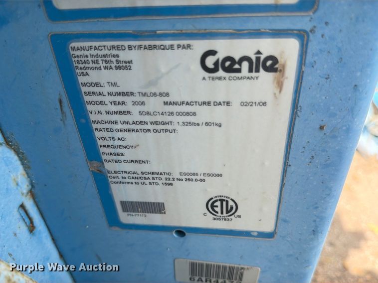 image for item EP7542 2006 Genie TML-4000N light plant