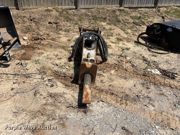 image for item ER3230 Excavator breaker