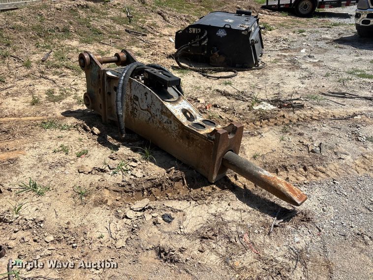 image for item ER3230 Excavator breaker