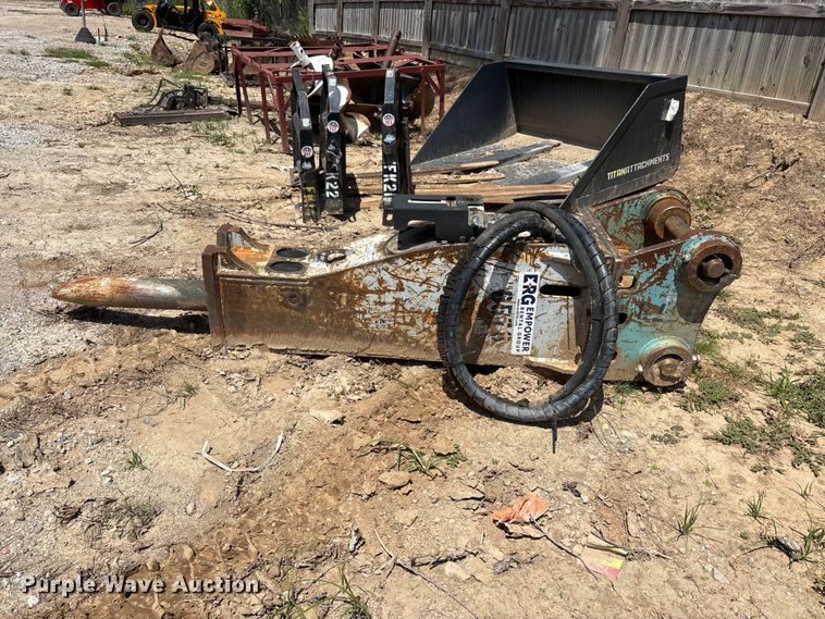 image for item ER3230 Excavator breaker