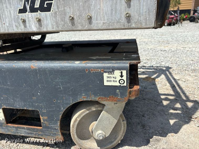 image for item ER3231 JLG 20MVL vertical lift