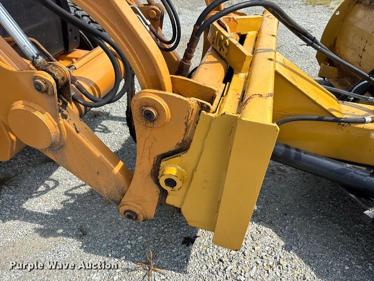 image for item ER3253 1996 Case 570 LXT landscape tractor