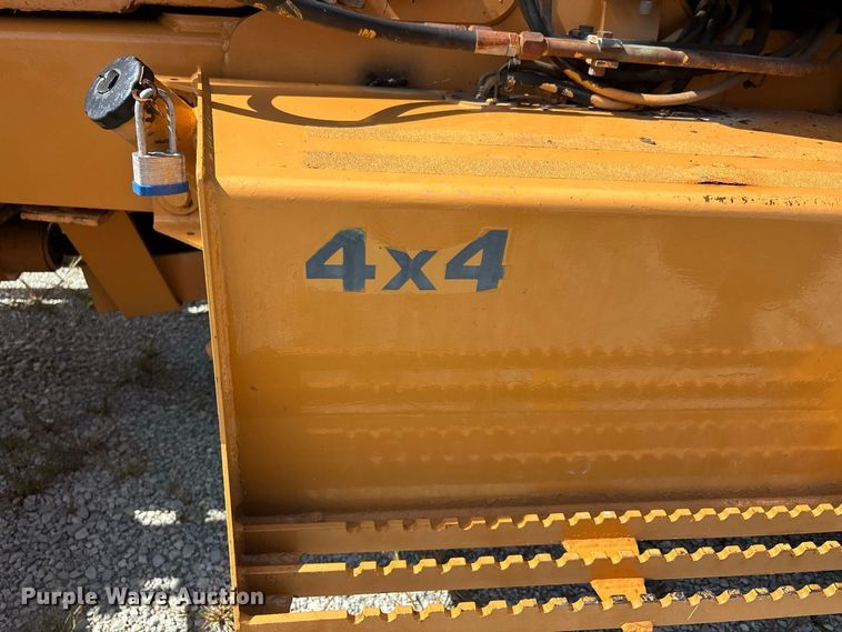 image for item ER3253 1996 Case 570 LXT landscape tractor