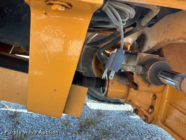 image for item ER3253 1996 Case 570 LXT landscape tractor