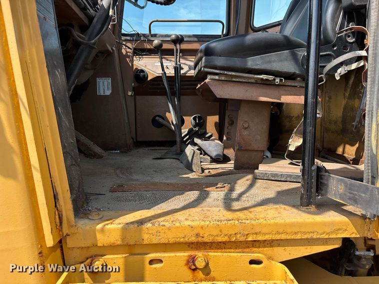 image for item ER3254 1988 Dresser 510 wheel loader