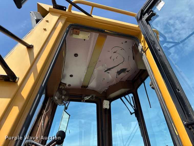 image for item ER3254 1988 Dresser 510 wheel loader