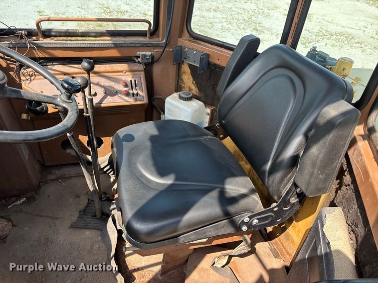 image for item ER3254 1988 Dresser 510 wheel loader