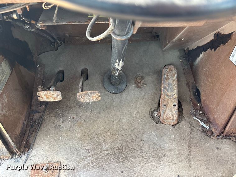 image for item ER3254 1988 Dresser 510 wheel loader