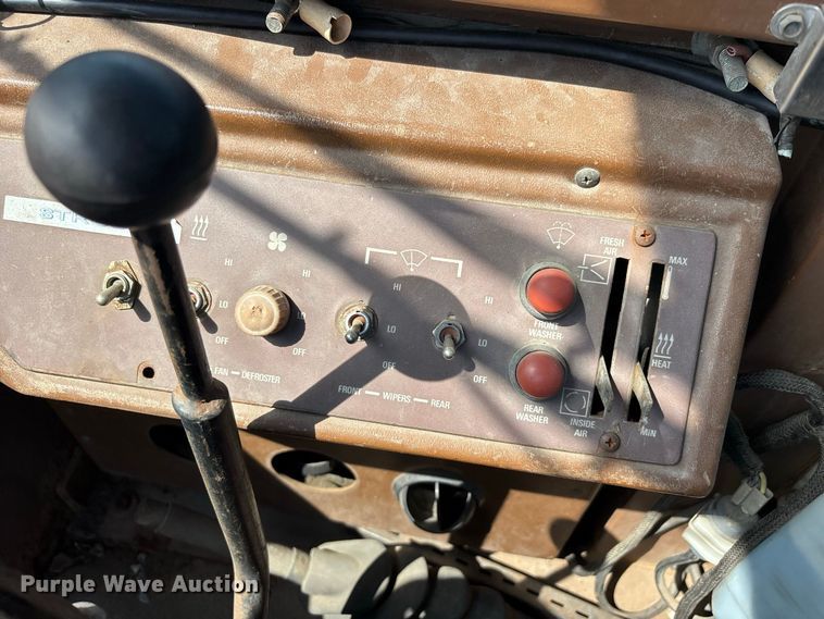 image for item ER3254 1988 Dresser 510 wheel loader