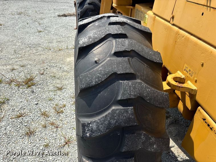image for item ER3254 1988 Dresser 510 wheel loader