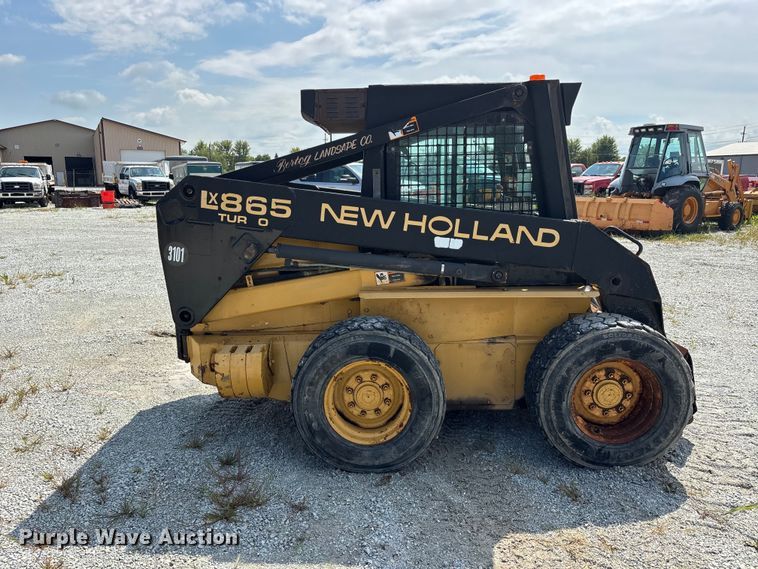 image for item ER3255 New Holland LX 865 Turbo skid steer loader