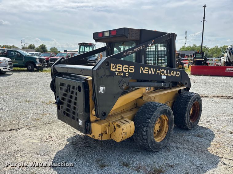 image for item ER3255 New Holland LX 865 Turbo skid steer loader