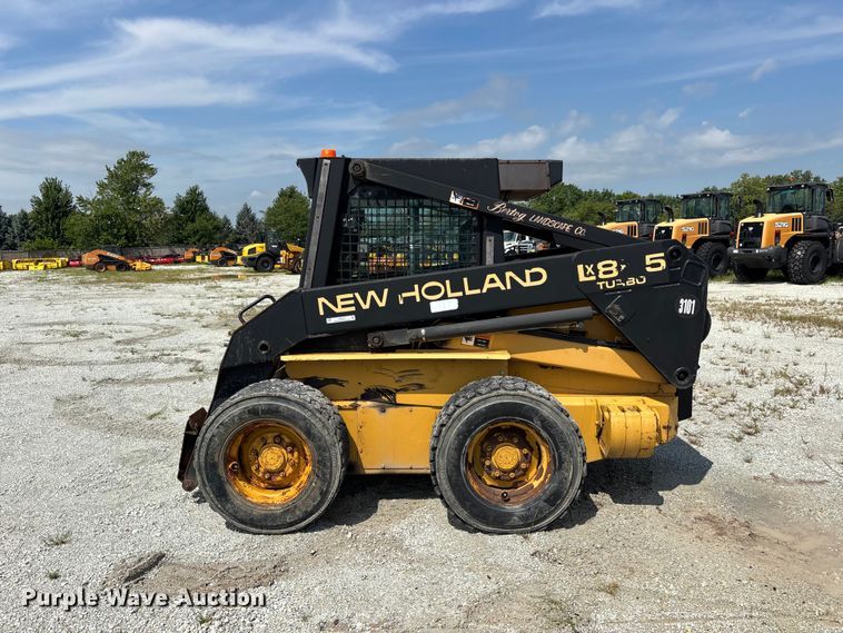 image for item ER3255 New Holland LX 865 Turbo skid steer loader