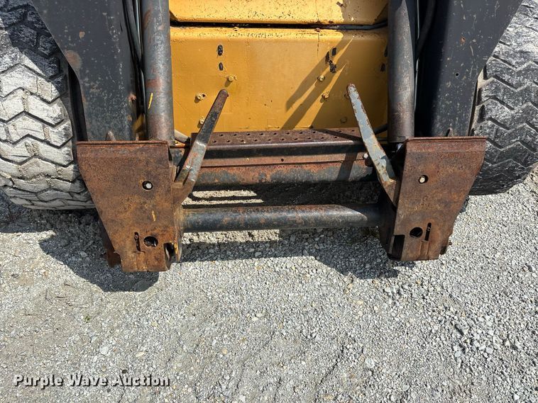 image for item ER3255 New Holland LX 865 Turbo skid steer loader