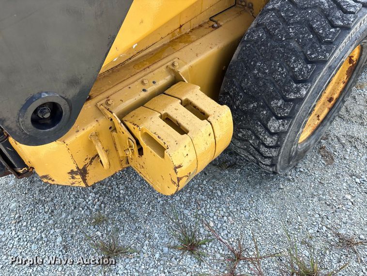 image for item ER3255 New Holland LX 865 Turbo skid steer loader