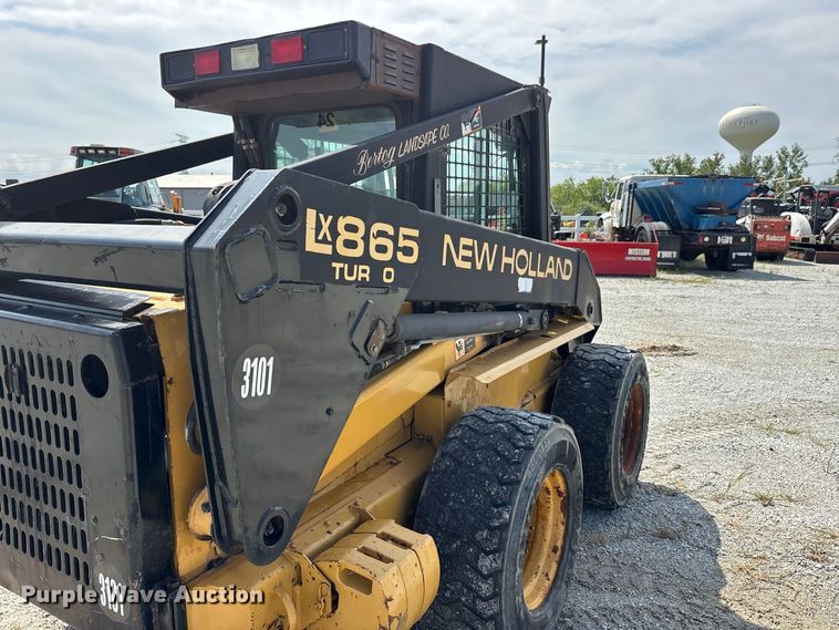 image for item ER3255 New Holland LX 865 Turbo skid steer loader