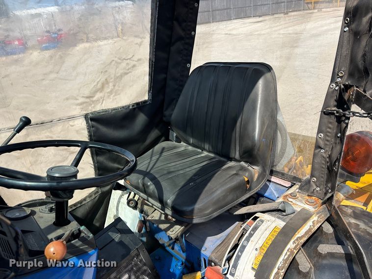 image for item ER3258 1991 Ford 1220 MFWD tractor