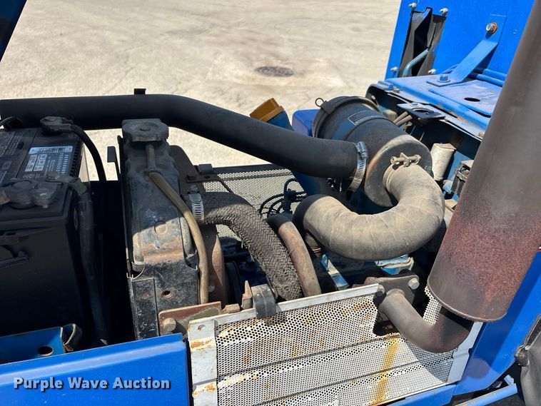 image for item ER3258 1991 Ford 1220 MFWD tractor