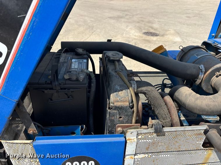 image for item ER3258 1991 Ford 1220 MFWD tractor