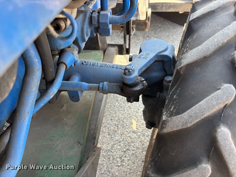 image for item ER3258 1991 Ford 1220 MFWD tractor