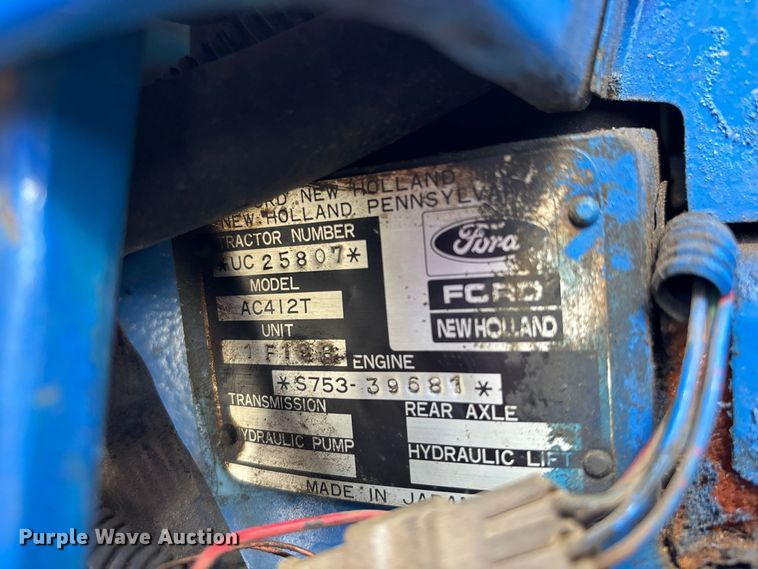 image for item ER3258 1991 Ford 1220 MFWD tractor