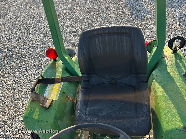 image for item ER3261 1985 John Deere 750 tractor
