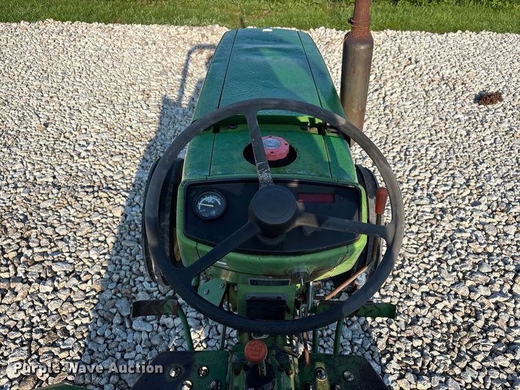 image for item ER3261 1985 John Deere 750 tractor