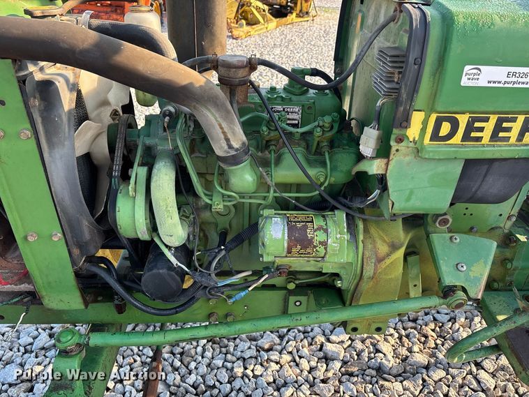 image for item ER3261 1985 John Deere 750 tractor