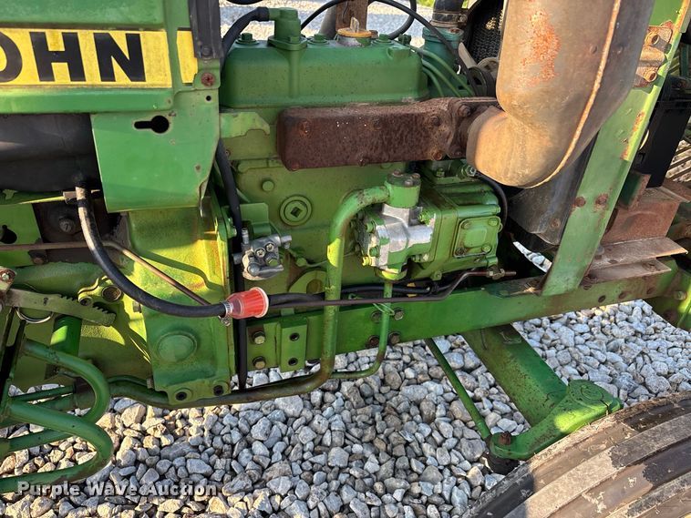 image for item ER3261 1985 John Deere 750 tractor