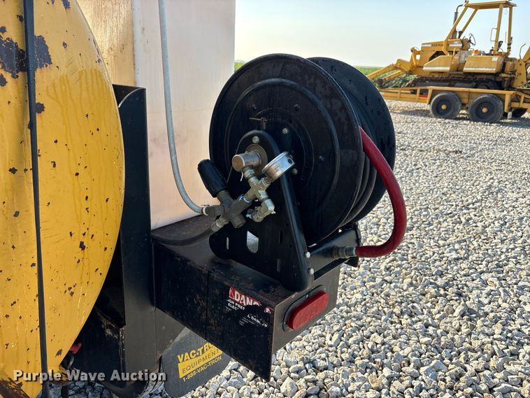 image for item ER3262 2012 Vac-Tron LP555SDT HVY vacuum excavator