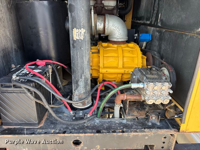 image for item ER3262 2012 Vac-Tron LP555SDT HVY vacuum excavator